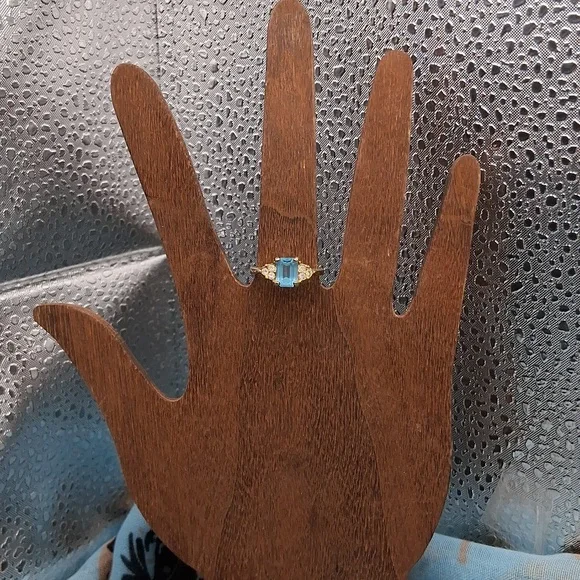 Vintage Aquamarine Ring Sz 7.5 - Picture 6 of 7